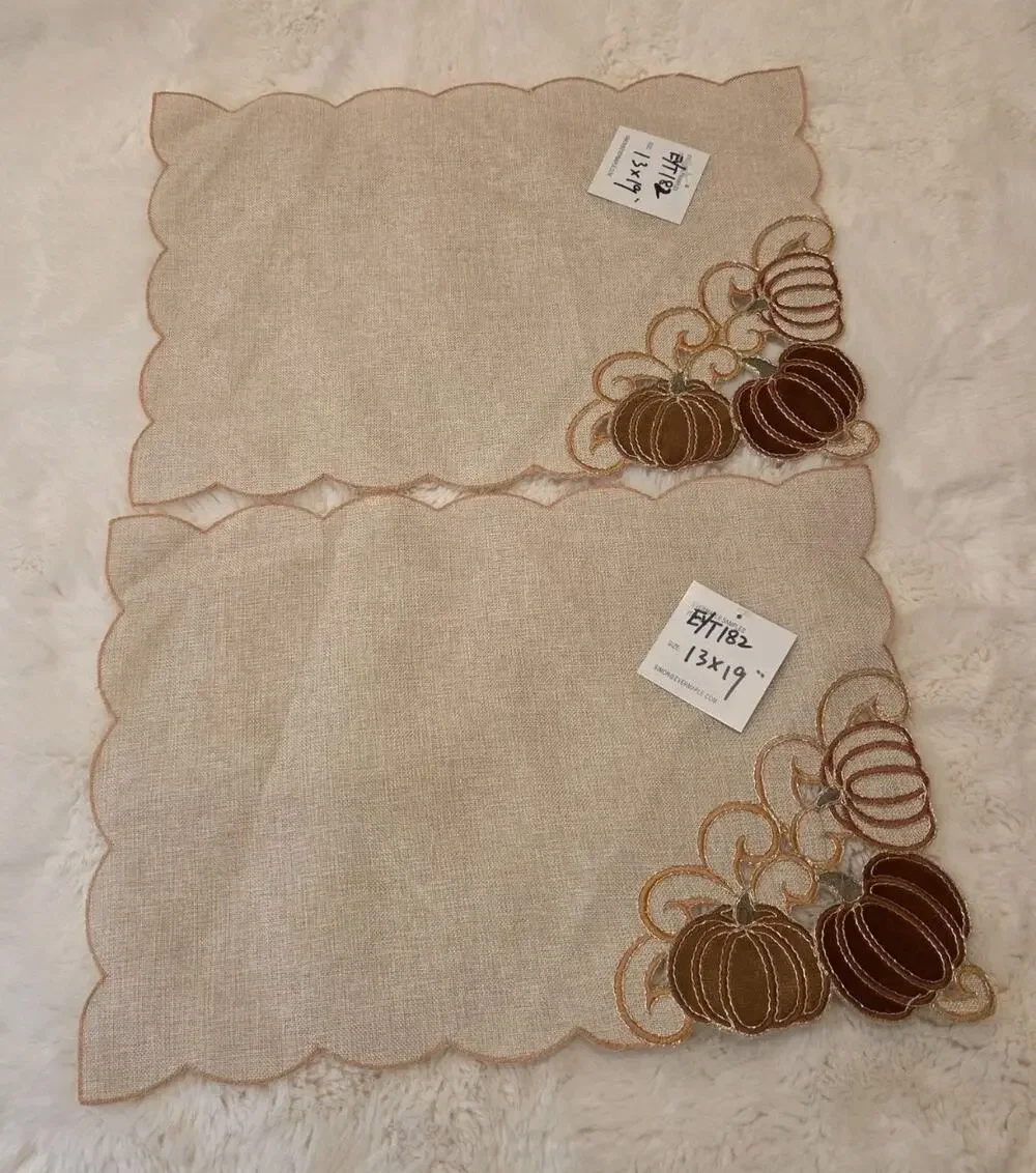 Rare Evermaple Pumpkin Placemats Set 2 Embroidered Fall Sample Linens 13x19